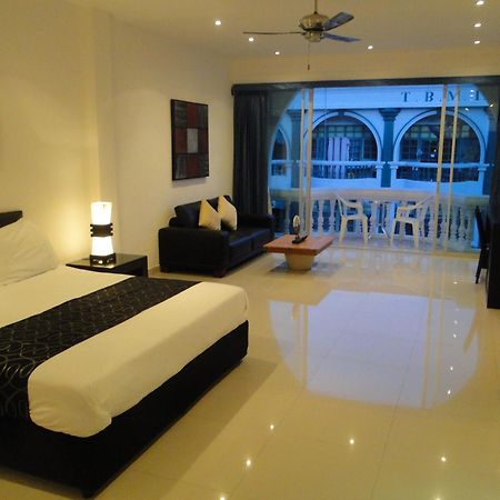 East Suites Pattaya Ngoại thất bức ảnh