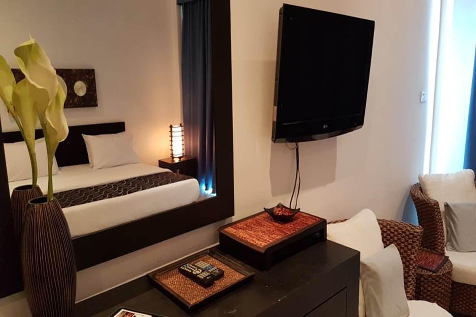 East Suites Pattaya Ngoại thất bức ảnh