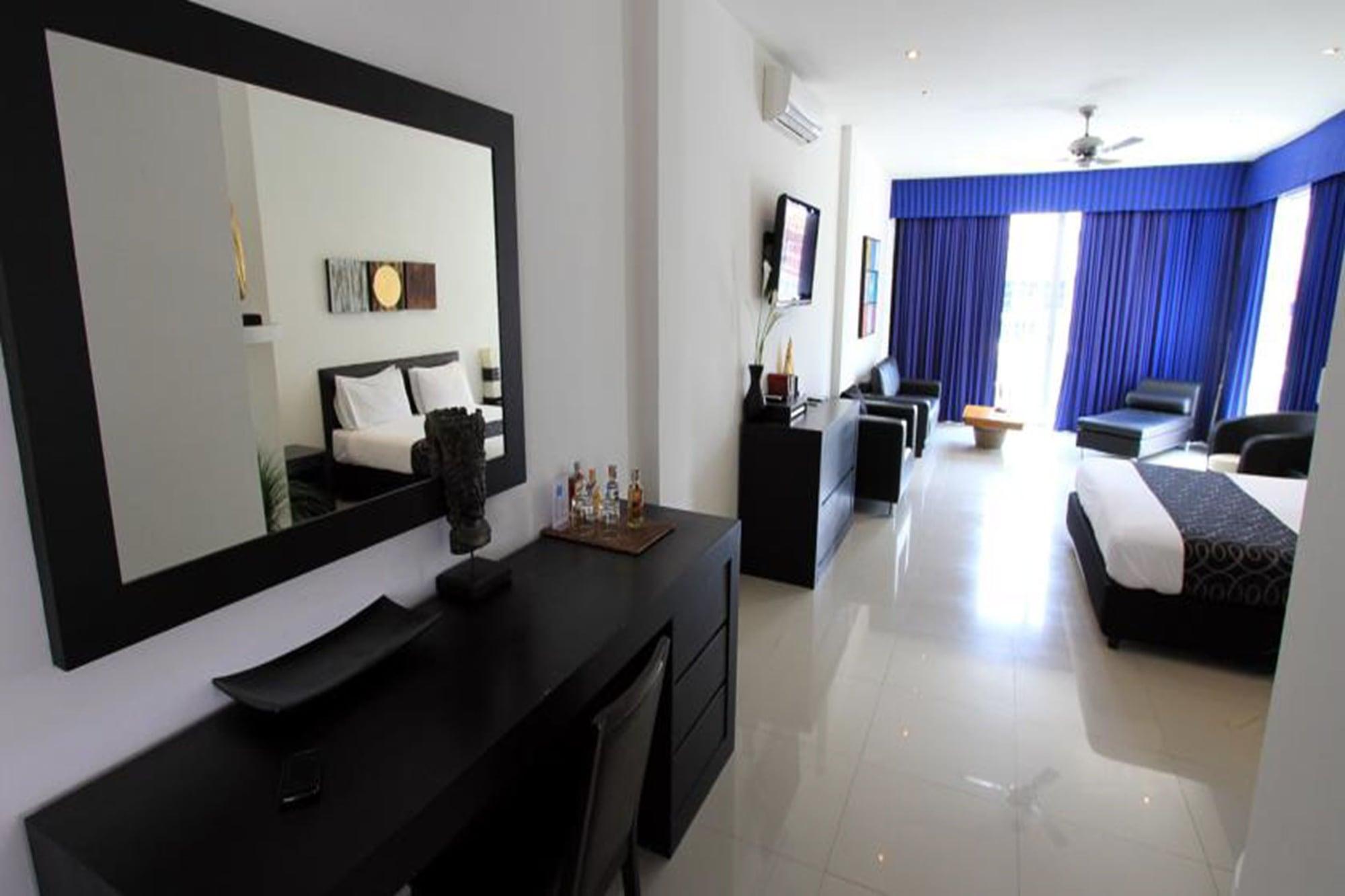 East Suites Pattaya Ngoại thất bức ảnh