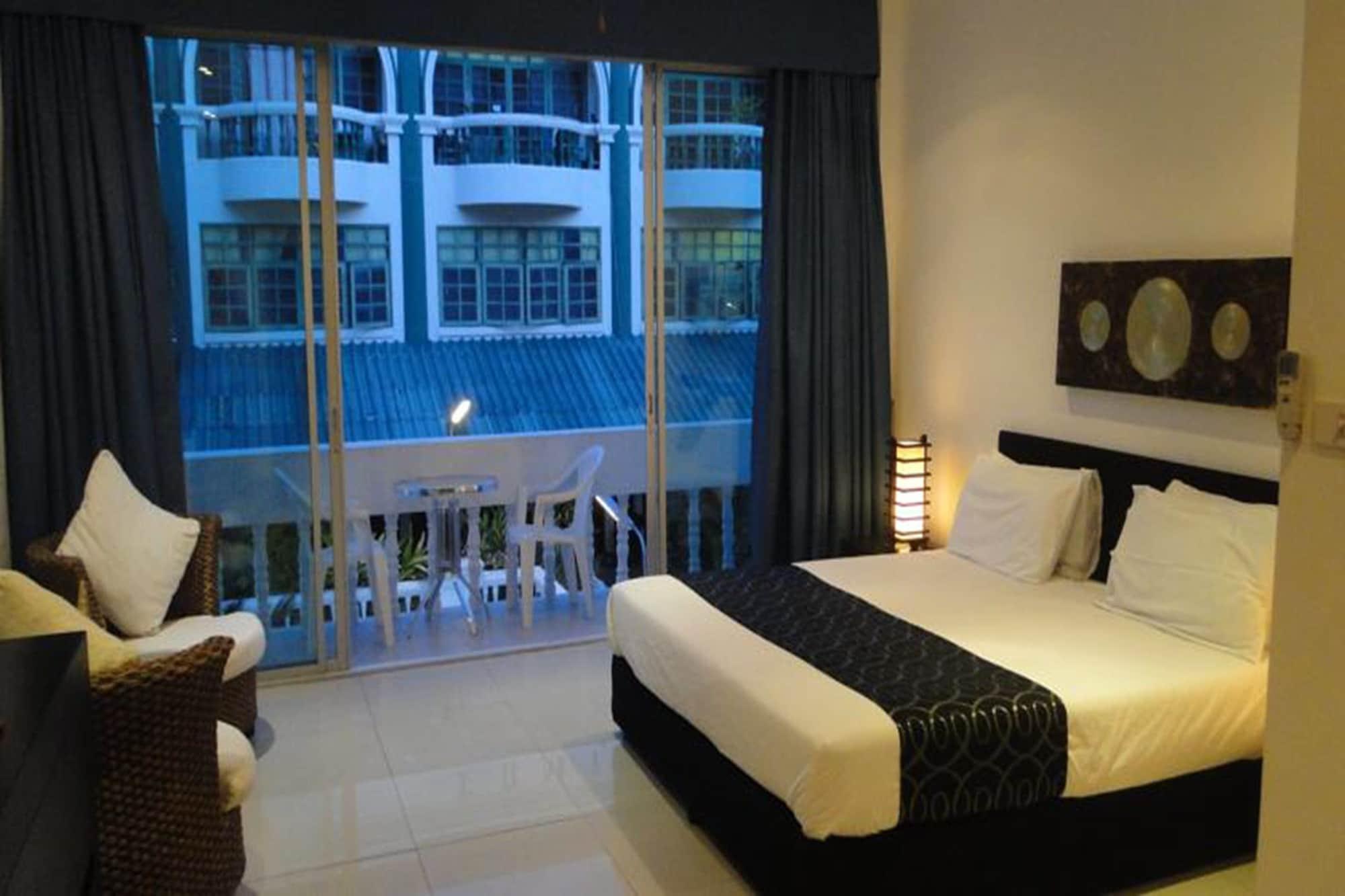 East Suites Pattaya Ngoại thất bức ảnh