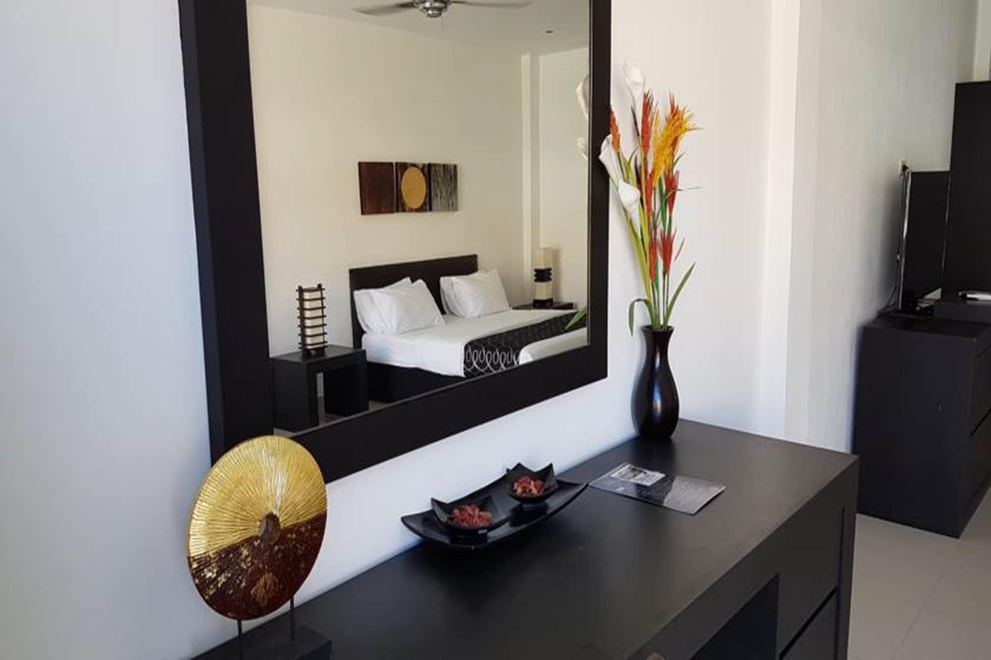 East Suites Pattaya Ngoại thất bức ảnh