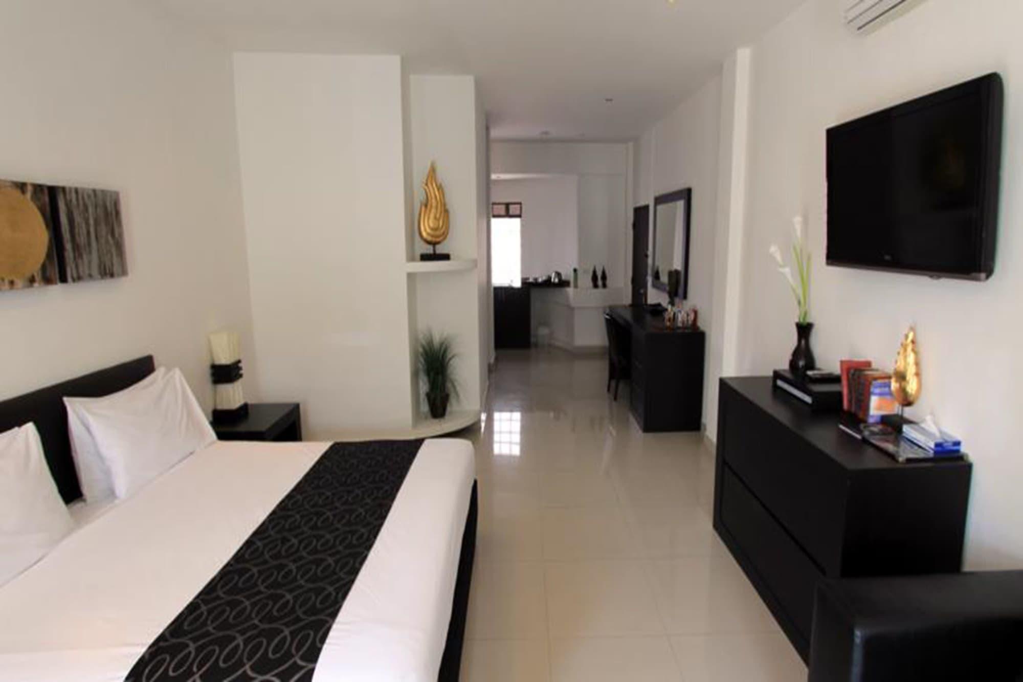East Suites Pattaya Ngoại thất bức ảnh