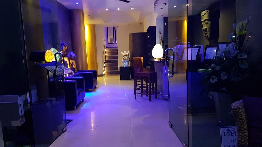 East Suites Pattaya Ngoại thất bức ảnh