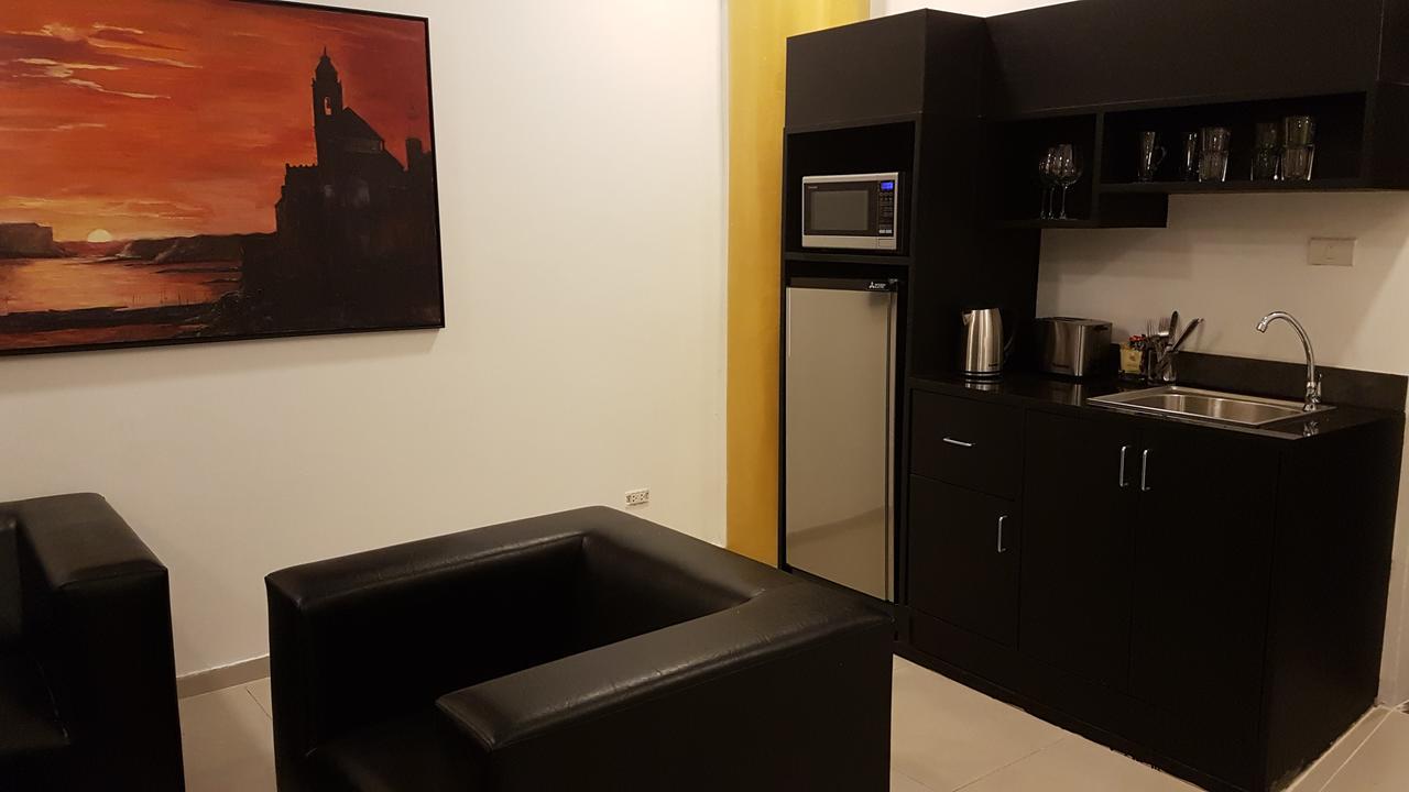 East Suites Pattaya Ngoại thất bức ảnh