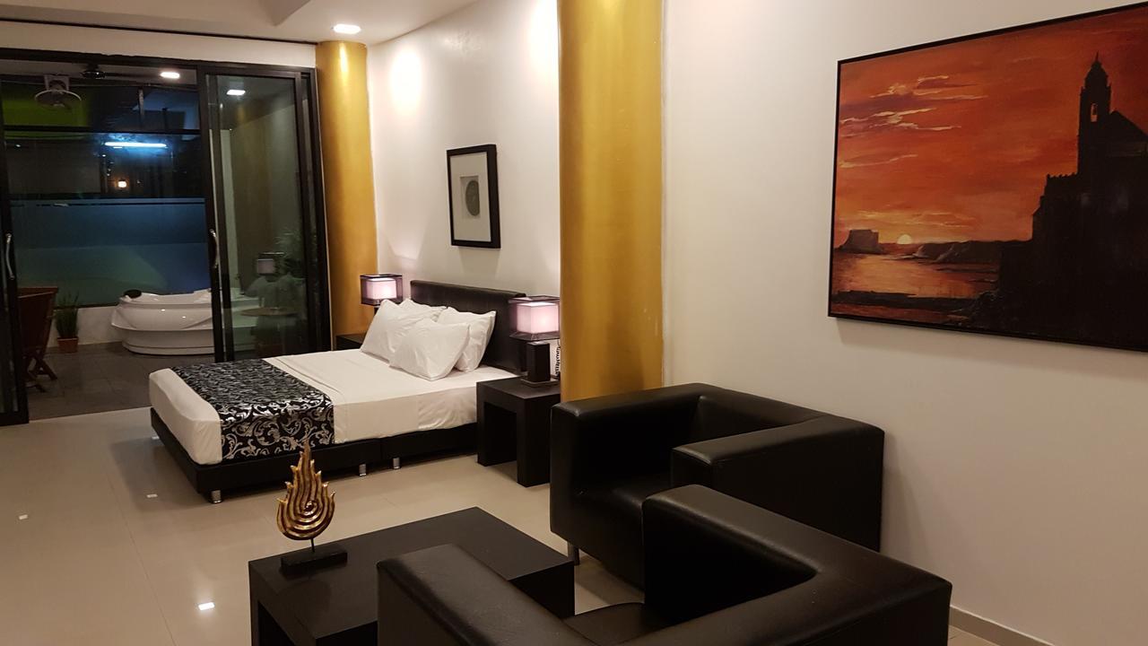 East Suites Pattaya Ngoại thất bức ảnh